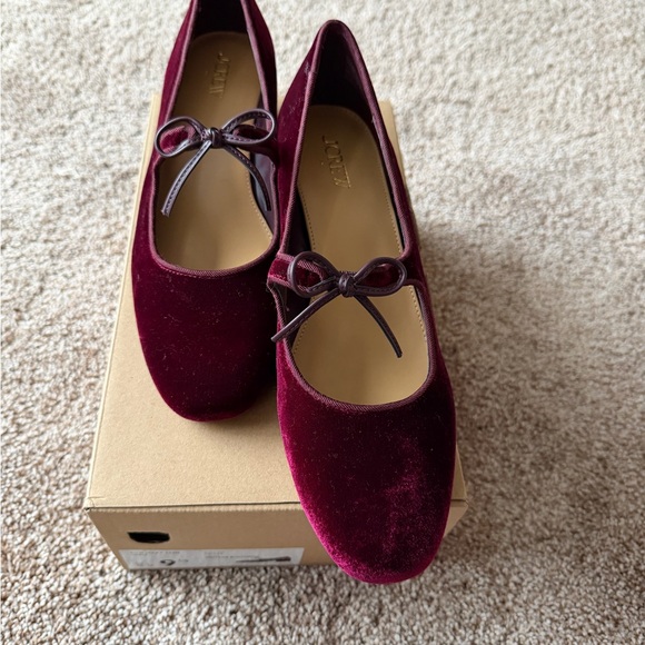 J. Crew Burgundy Velvet Mary Jane Block Heel Pumps - Picture 11 of 14